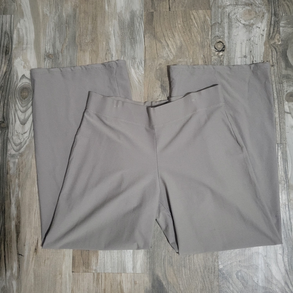 Eileen Fisher wide leg cropped pants size small see description